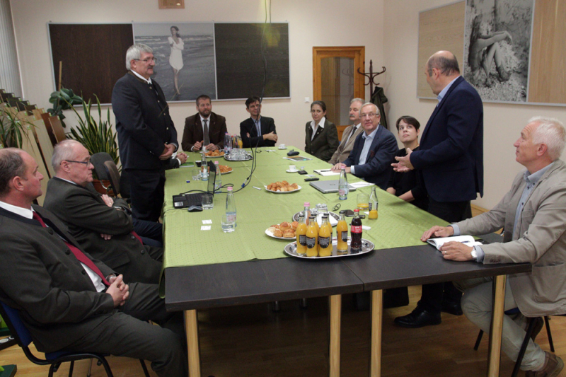 Az Európai Parkettaszövetség (FEP) elnöke és főtitkára tett látogatást a BEFAG Parkettagyárban 